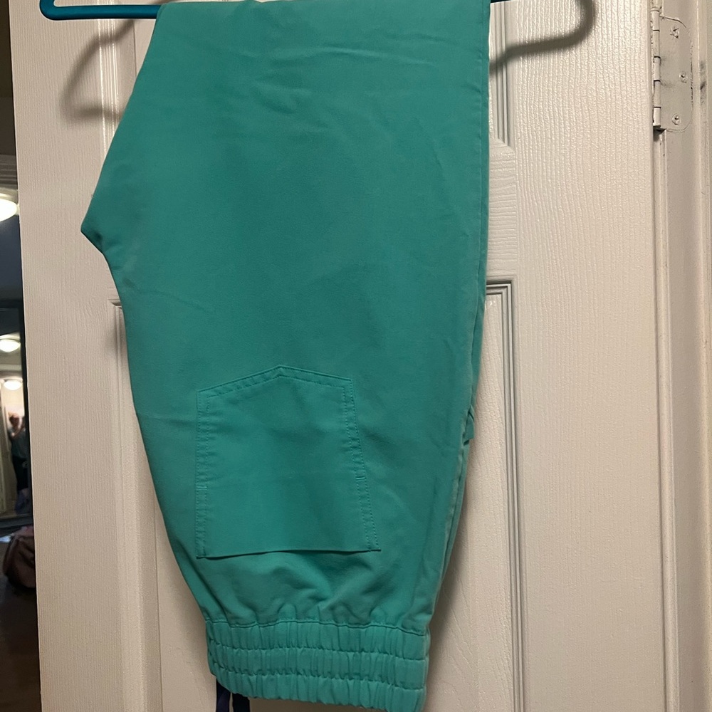Figs surgical green high waisted joggers MP